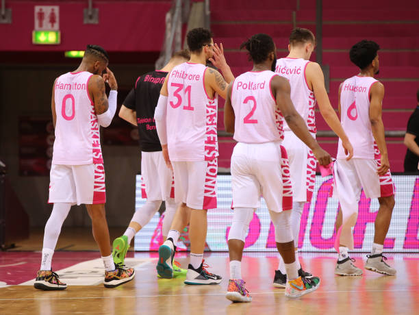 赋能本土足 赋能本土足