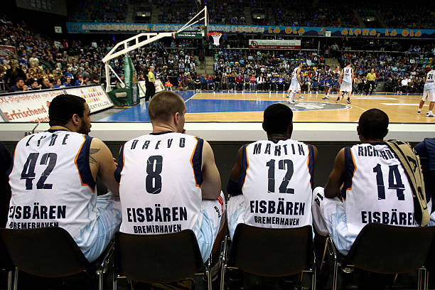 尽管沃尔夫 尽管沃尔夫