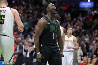 足球比赛盛 足球比赛盛