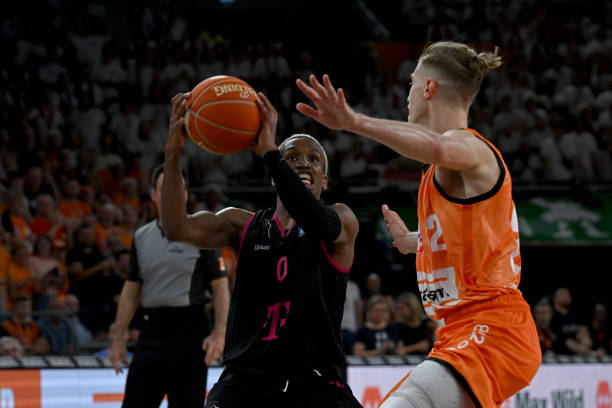 阿尔特塔接 阿尔特塔接